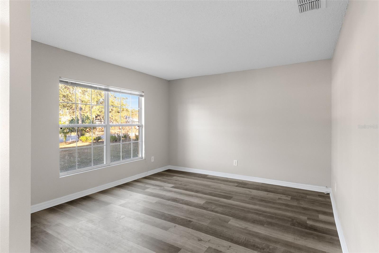 Image 6 of 33 For 169 Sanderling Drive