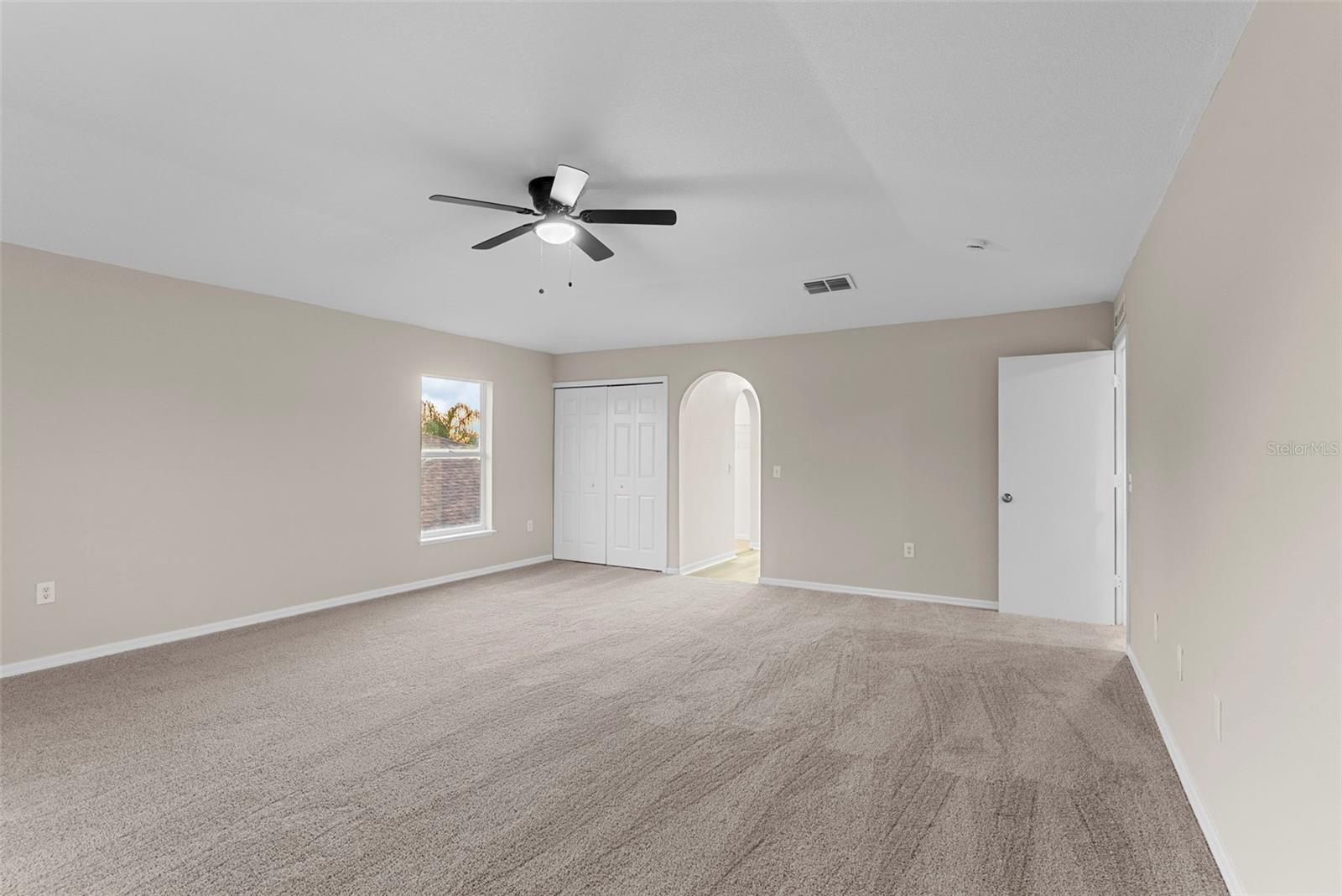 Image 21 of 38 For 917 Kenbar Avenue