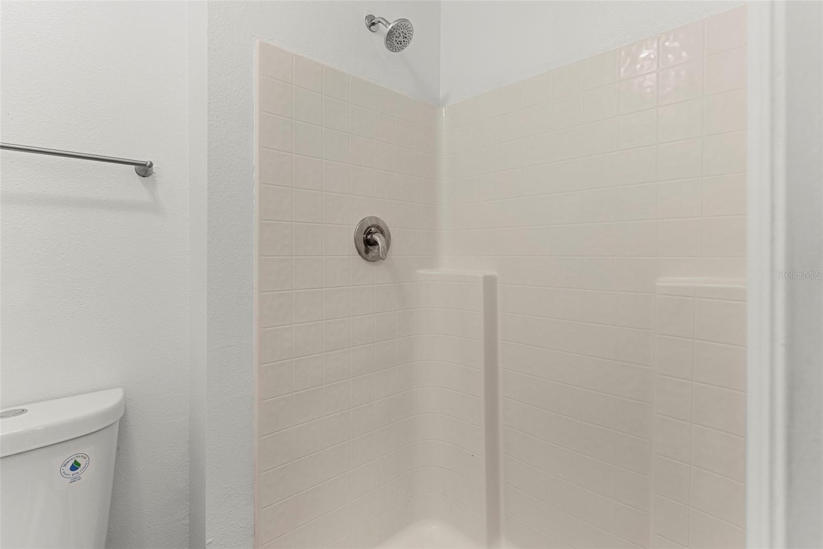 Image 25 of 38 For 917 Kenbar Avenue