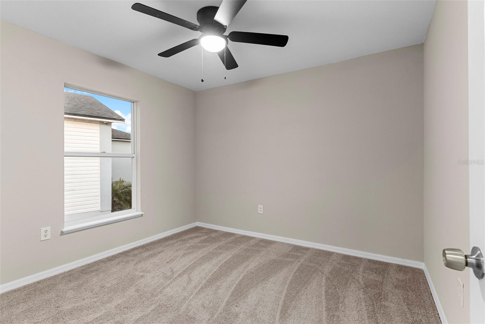 Image 29 of 38 For 917 Kenbar Avenue