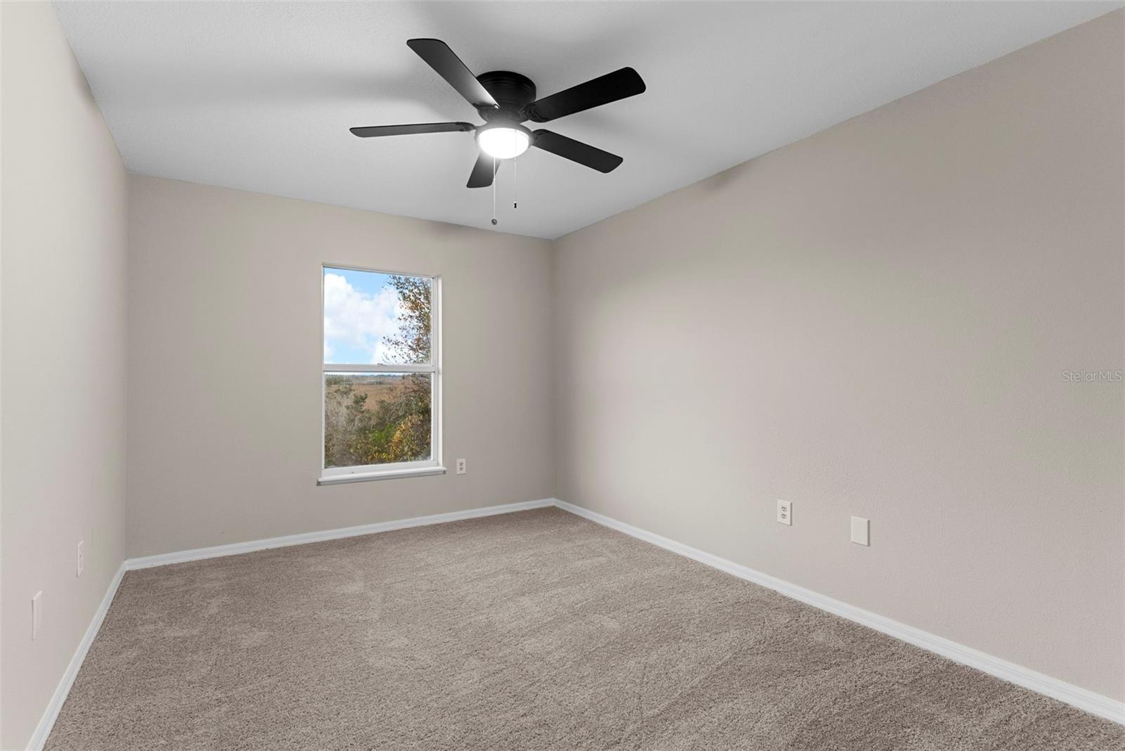 Image 32 of 38 For 917 Kenbar Avenue