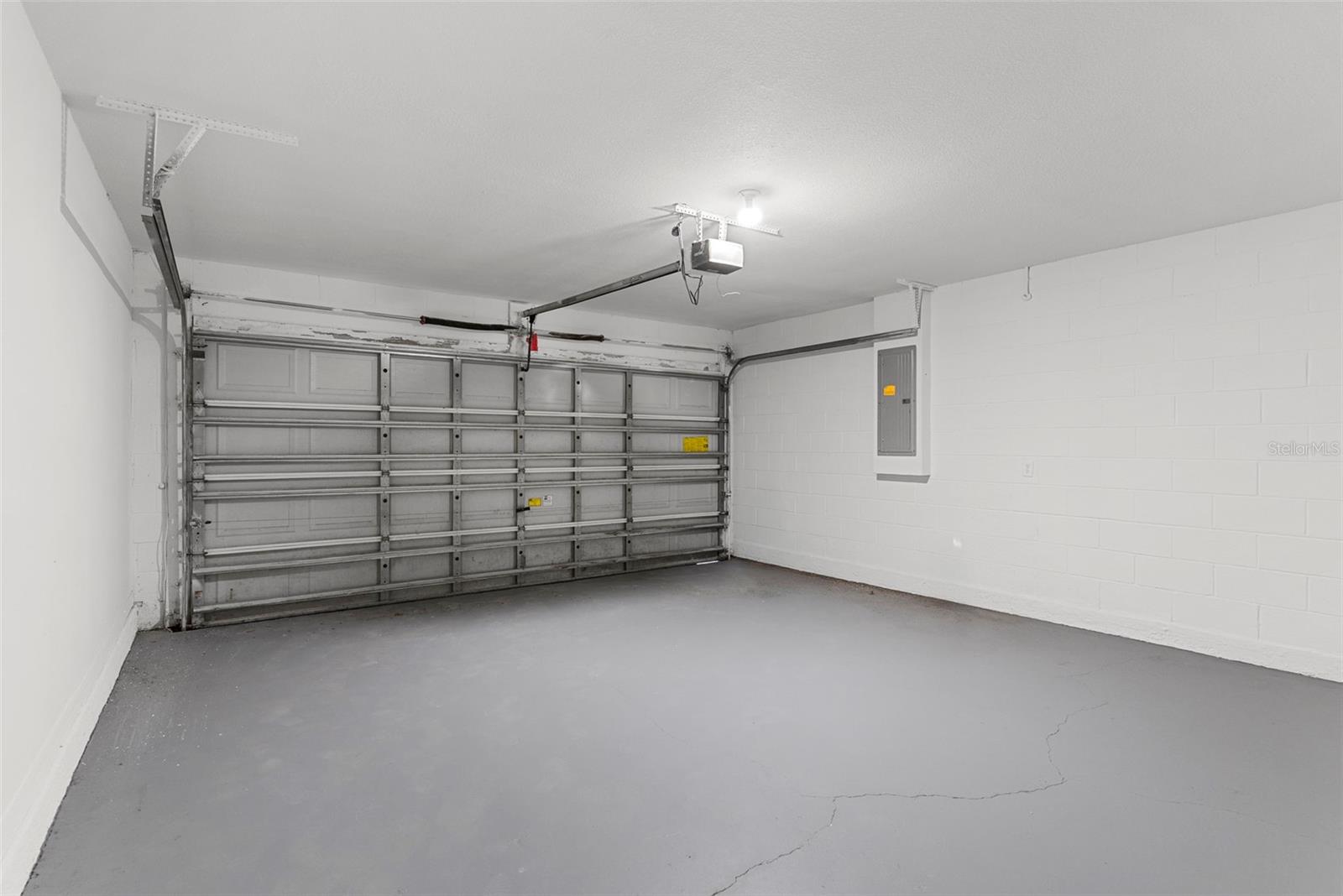 Image 34 of 38 For 917 Kenbar Avenue