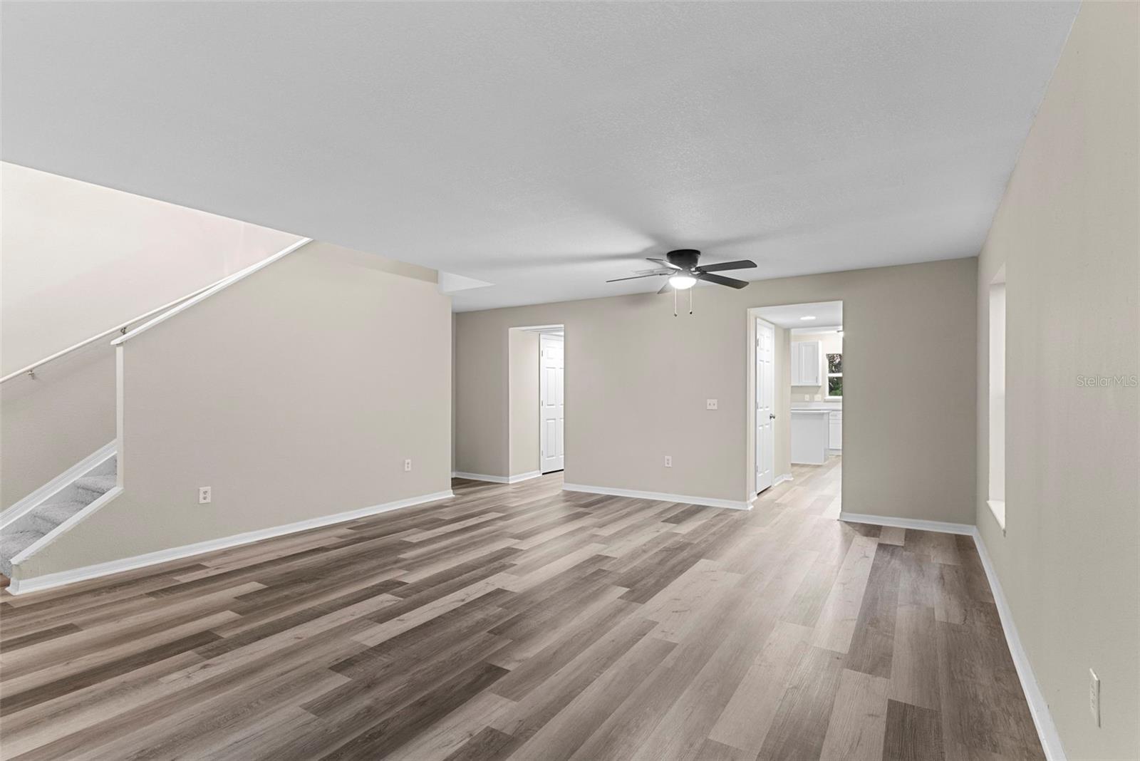 Image 6 of 38 For 917 Kenbar Avenue