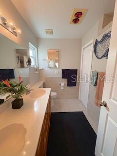 Image 27 of 61 For 422 Harbourview Drive