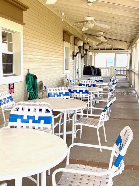 Image 52 of 61 For 422 Harbourview Drive