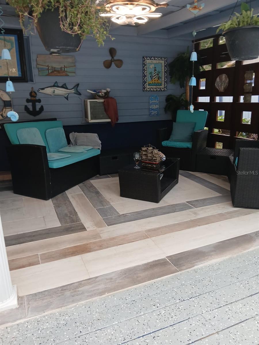 Image 18 of 29 For 14342 45th Court