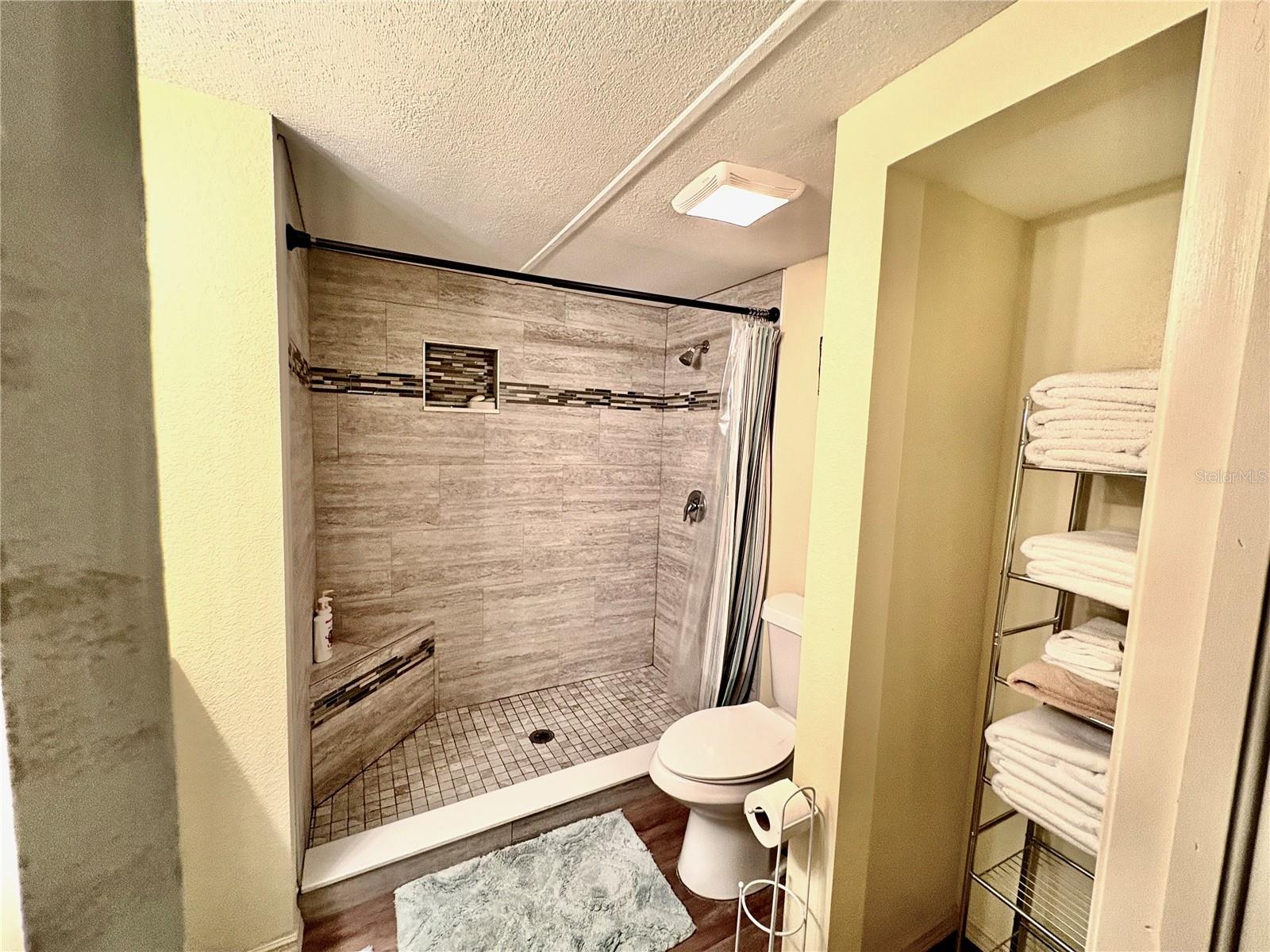 Image 13 of 28 For 76 Rosalie Oaks Boulevard