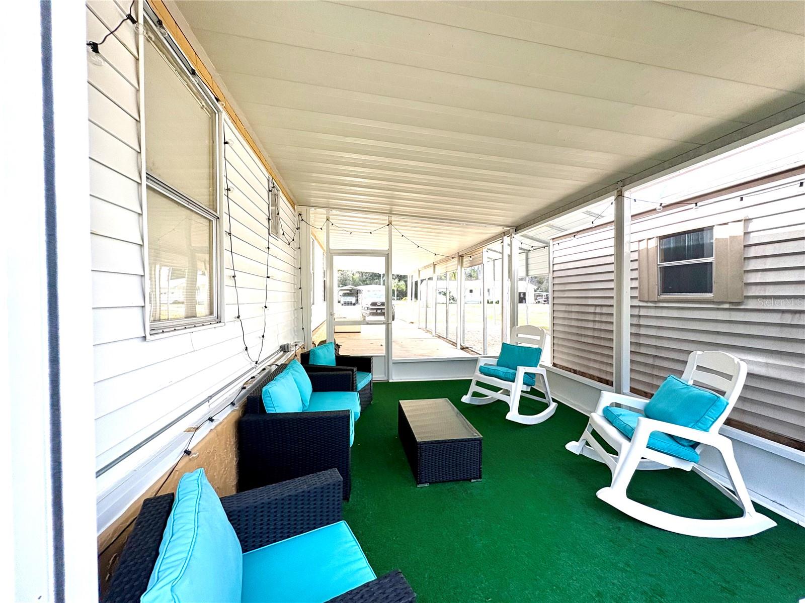 Image 18 of 28 For 76 Rosalie Oaks Boulevard