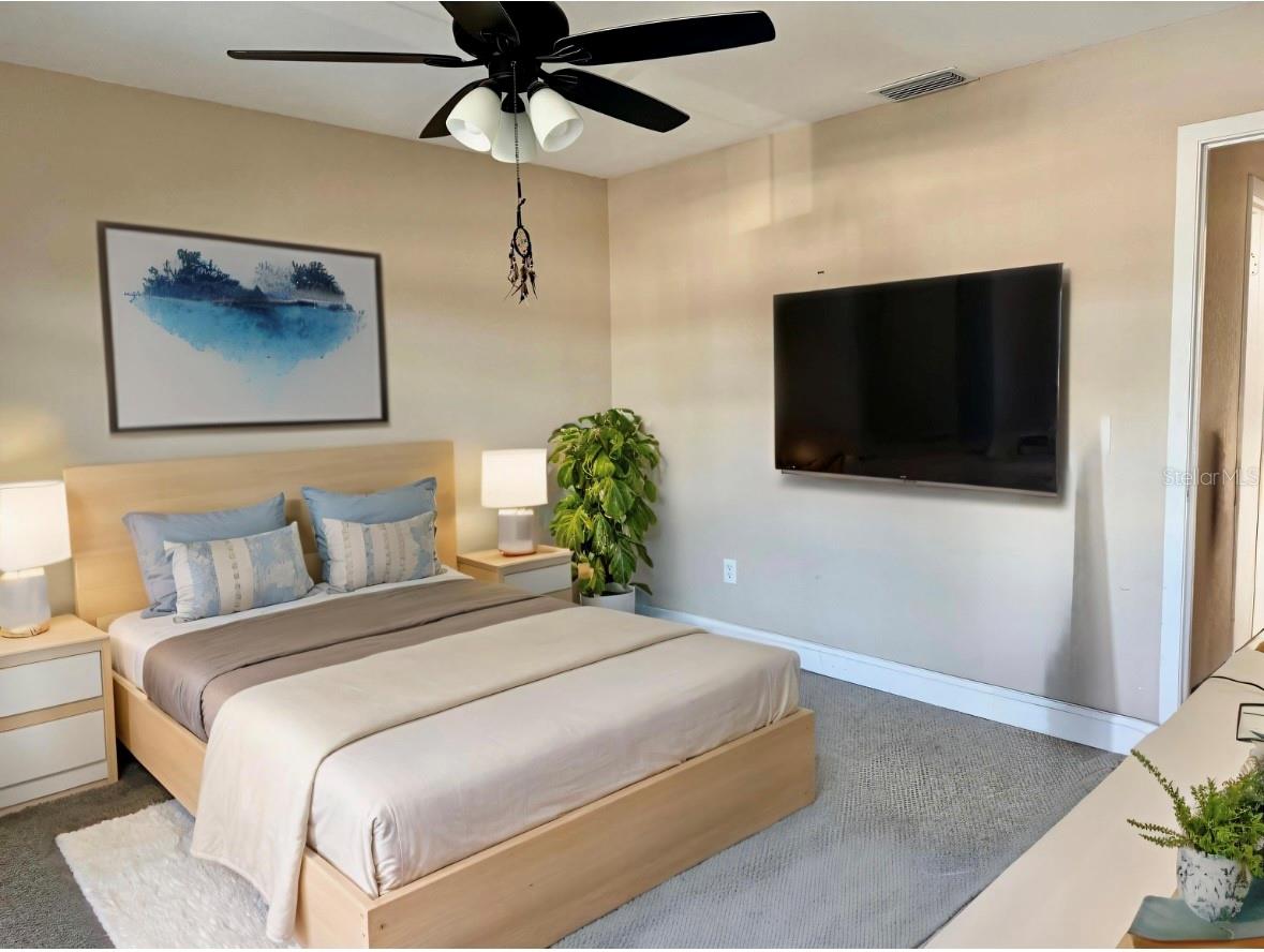 Image 10 of 33 For 1901 Edgewood Dr E  O1