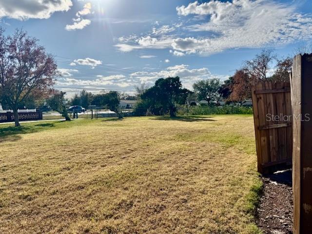 Image 20 of 33 For 1901 Edgewood Dr E  O1