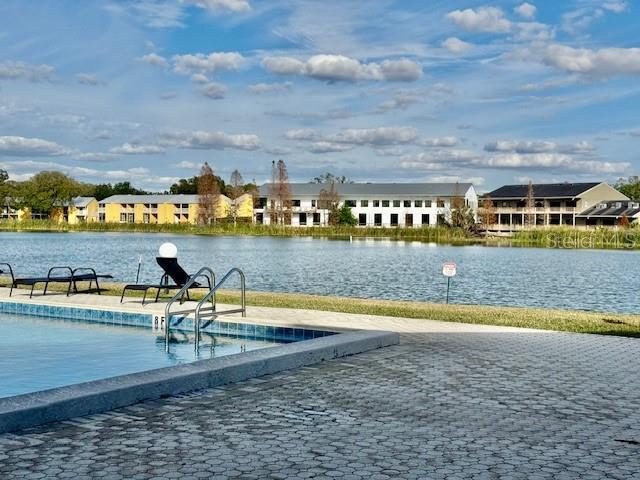 Image 25 of 33 For 1901 Edgewood Dr E  O1