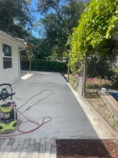 Listing photo id 16 for 7890 Marx Drive