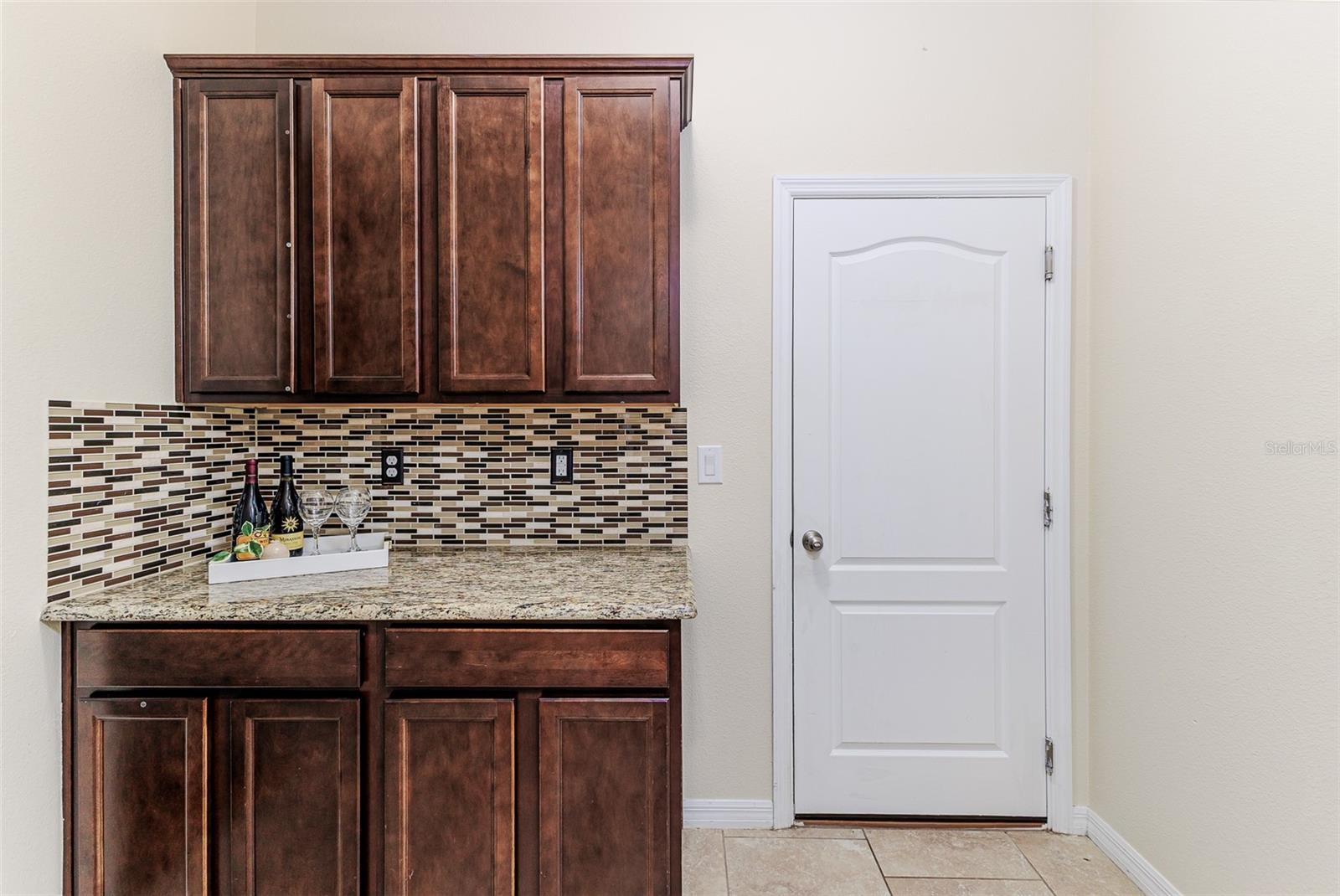 Image 12 of 52 For 143 Broad Street