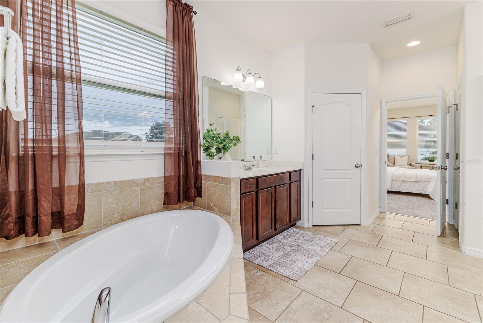 Image 15 of 52 For 143 Broad Street