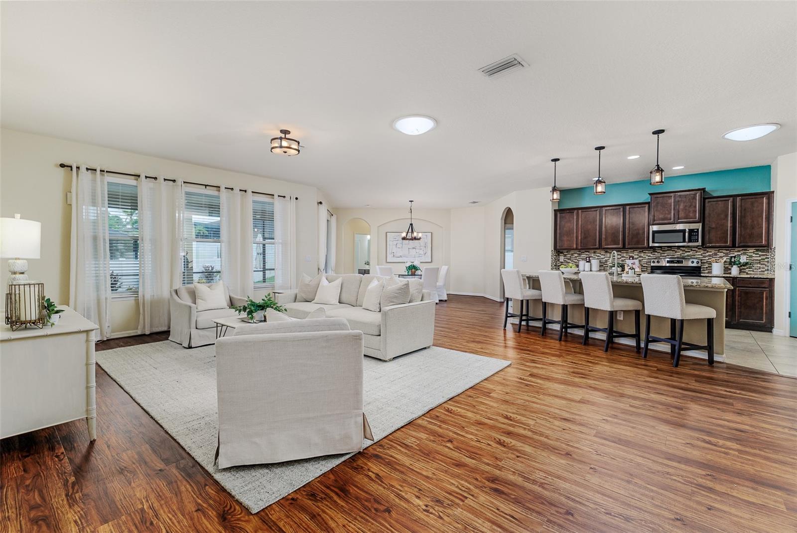 Image 8 of 52 For 143 Broad Street