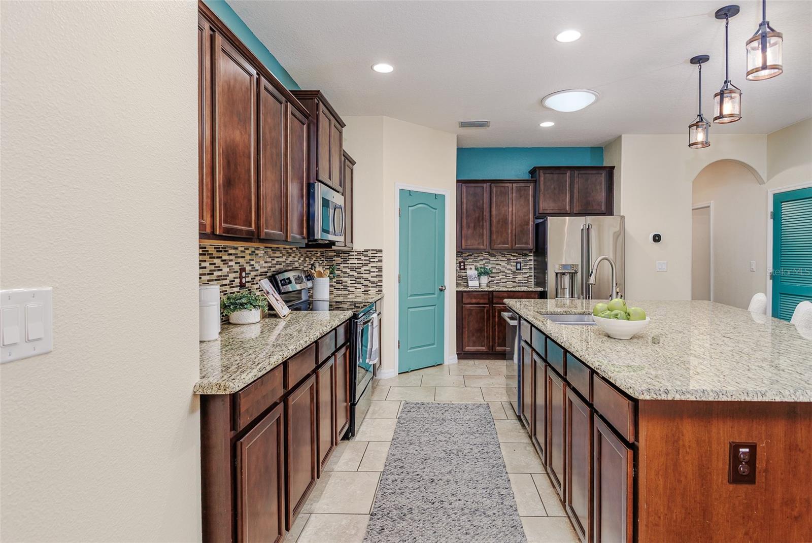 Image 9 of 52 For 143 Broad Street