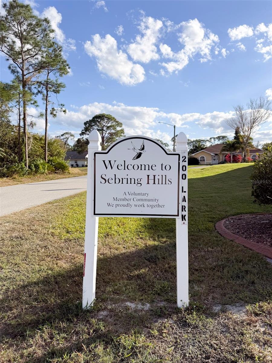 Image 21 of 21 For 404 Heron Street