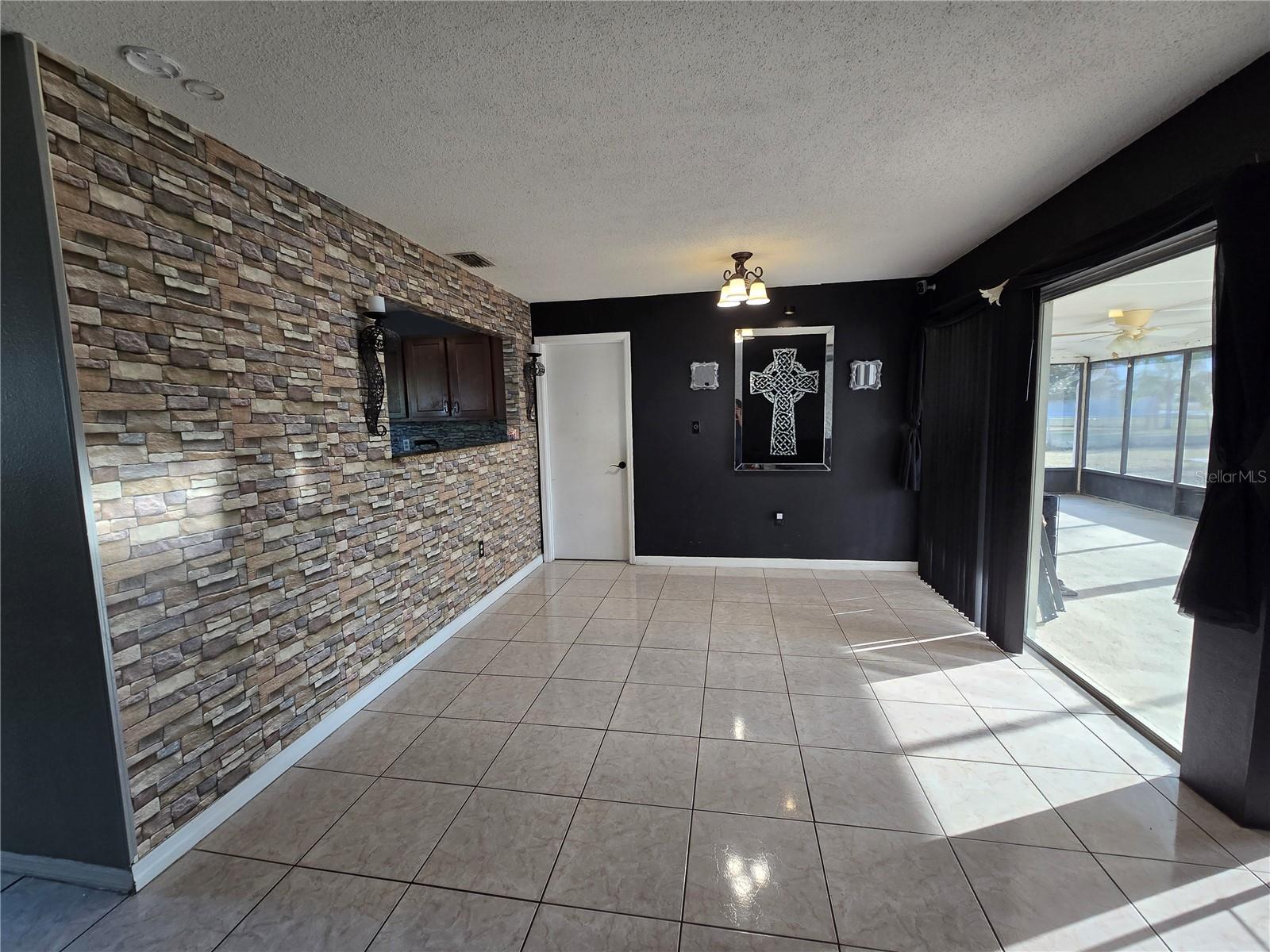 Image 27 of 77 For 431 Cart Ct