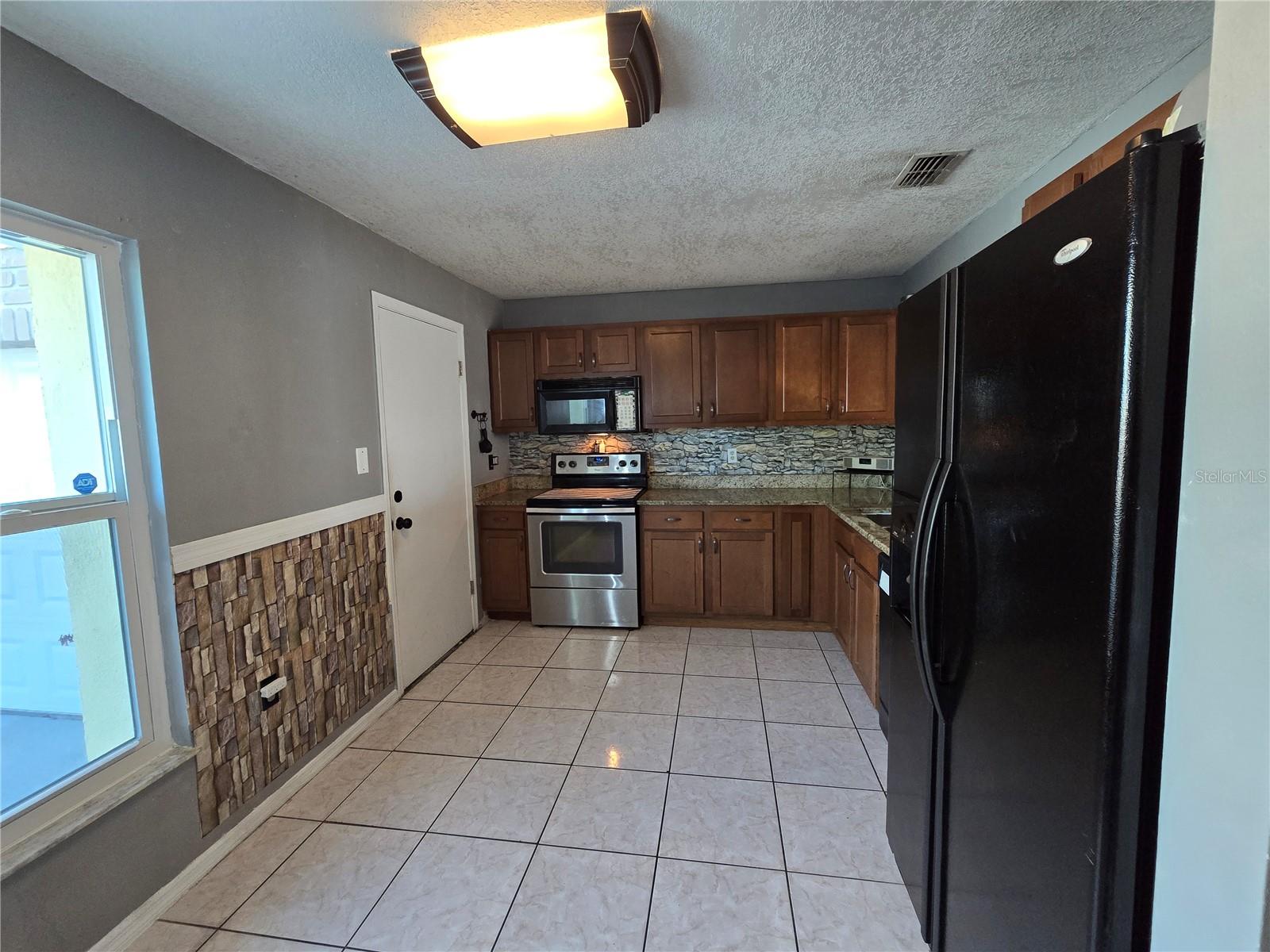 Image 35 of 77 For 431 Cart Ct