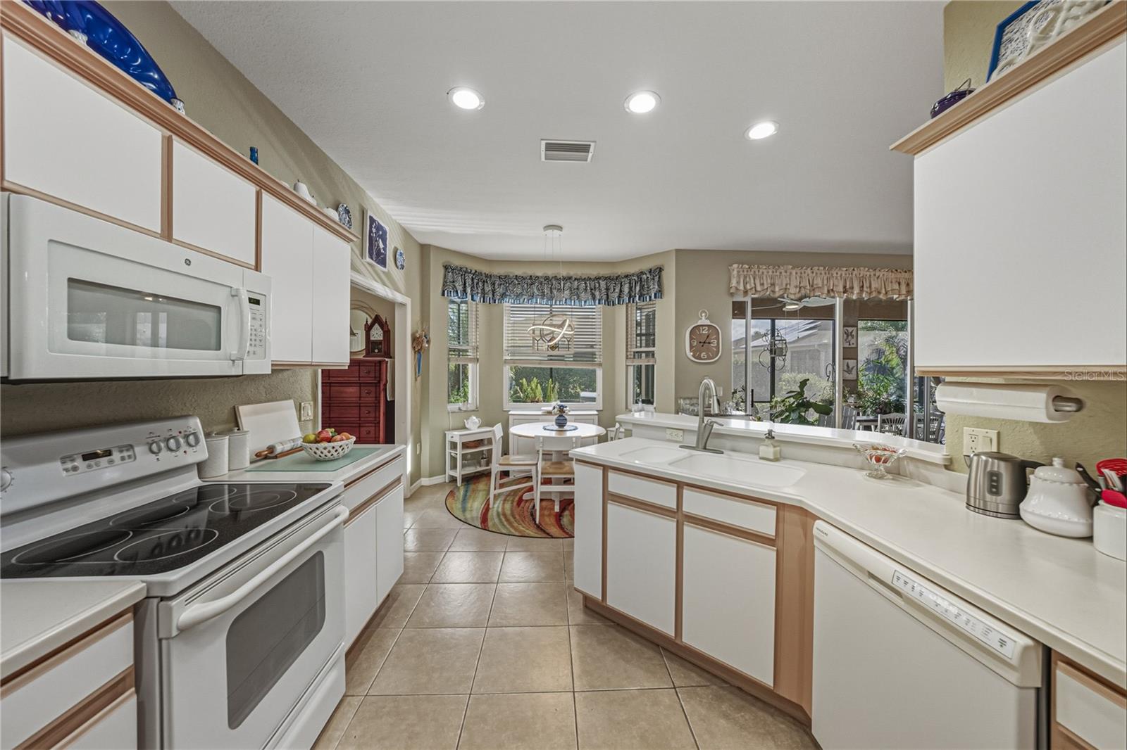 Image 32 of 100 For 4425 Turnberry Lane