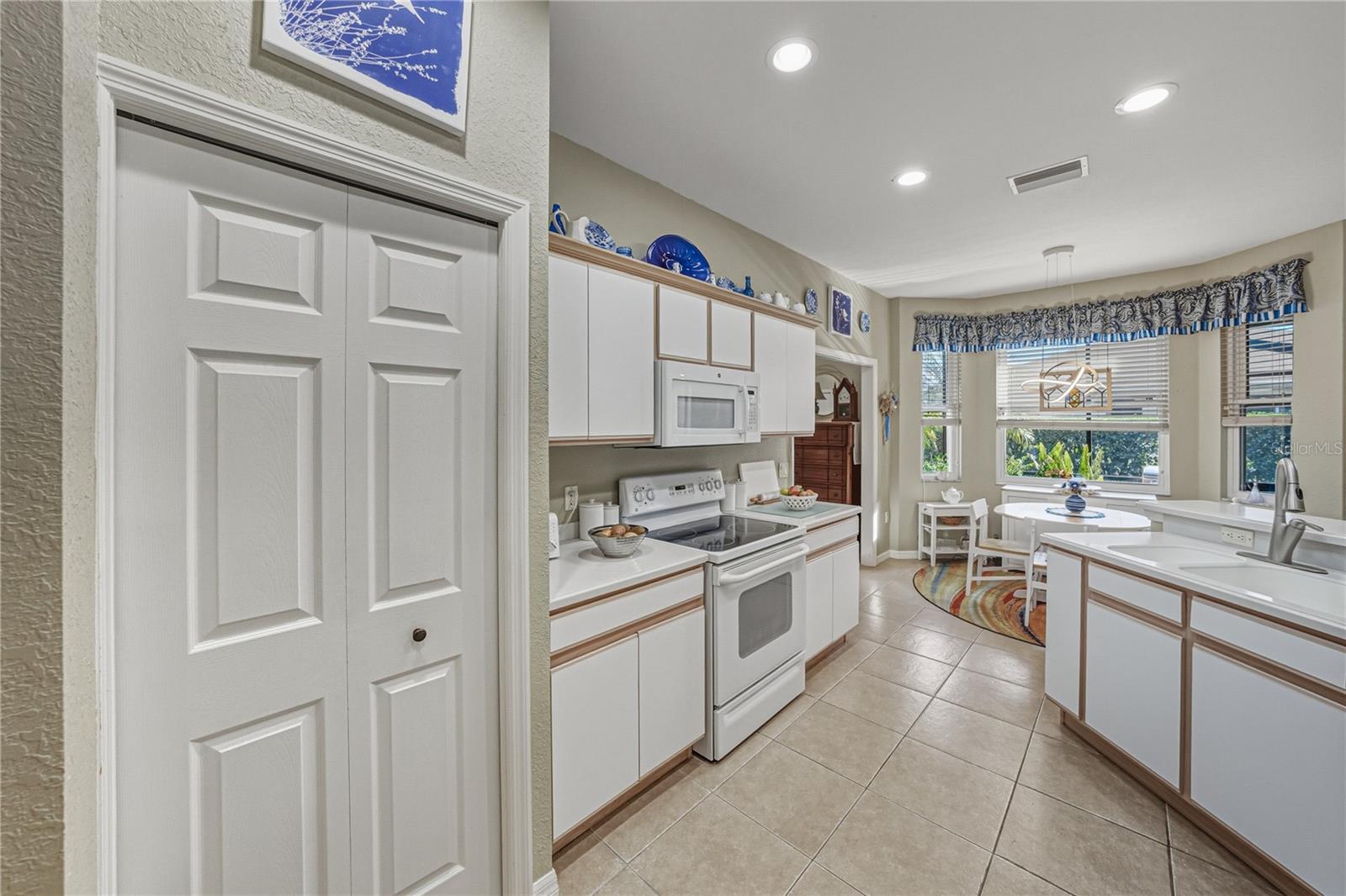 Image 33 of 100 For 4425 Turnberry Lane