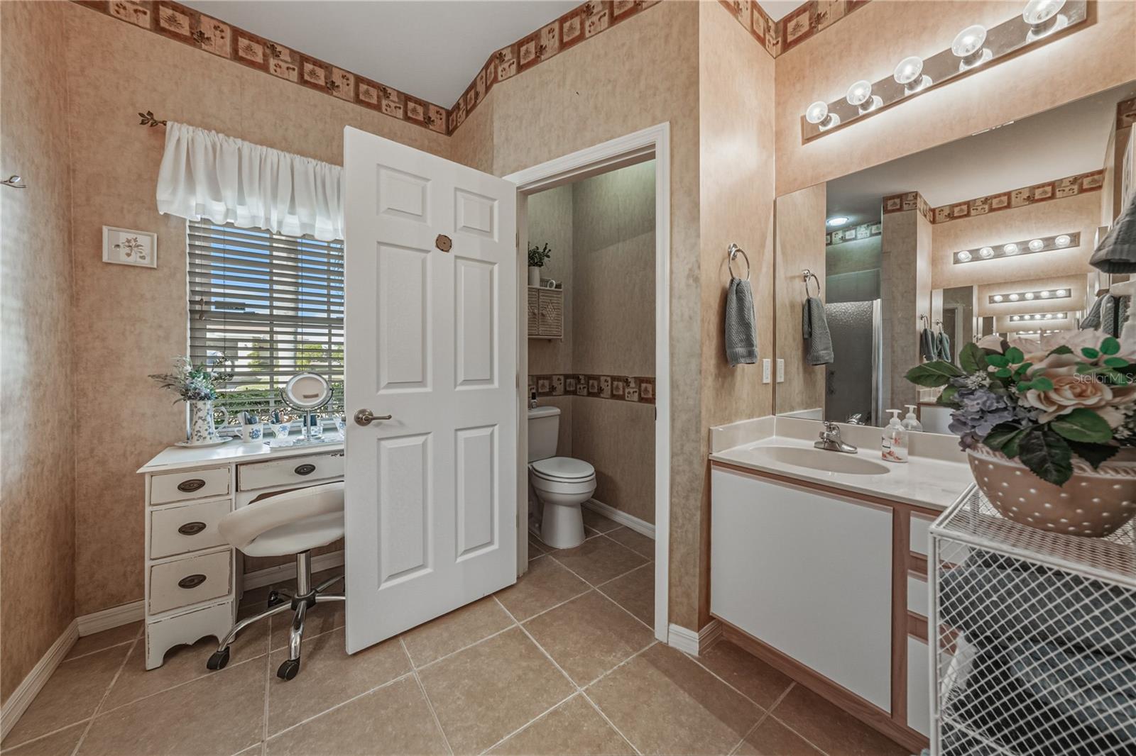 Image 45 of 100 For 4425 Turnberry Lane