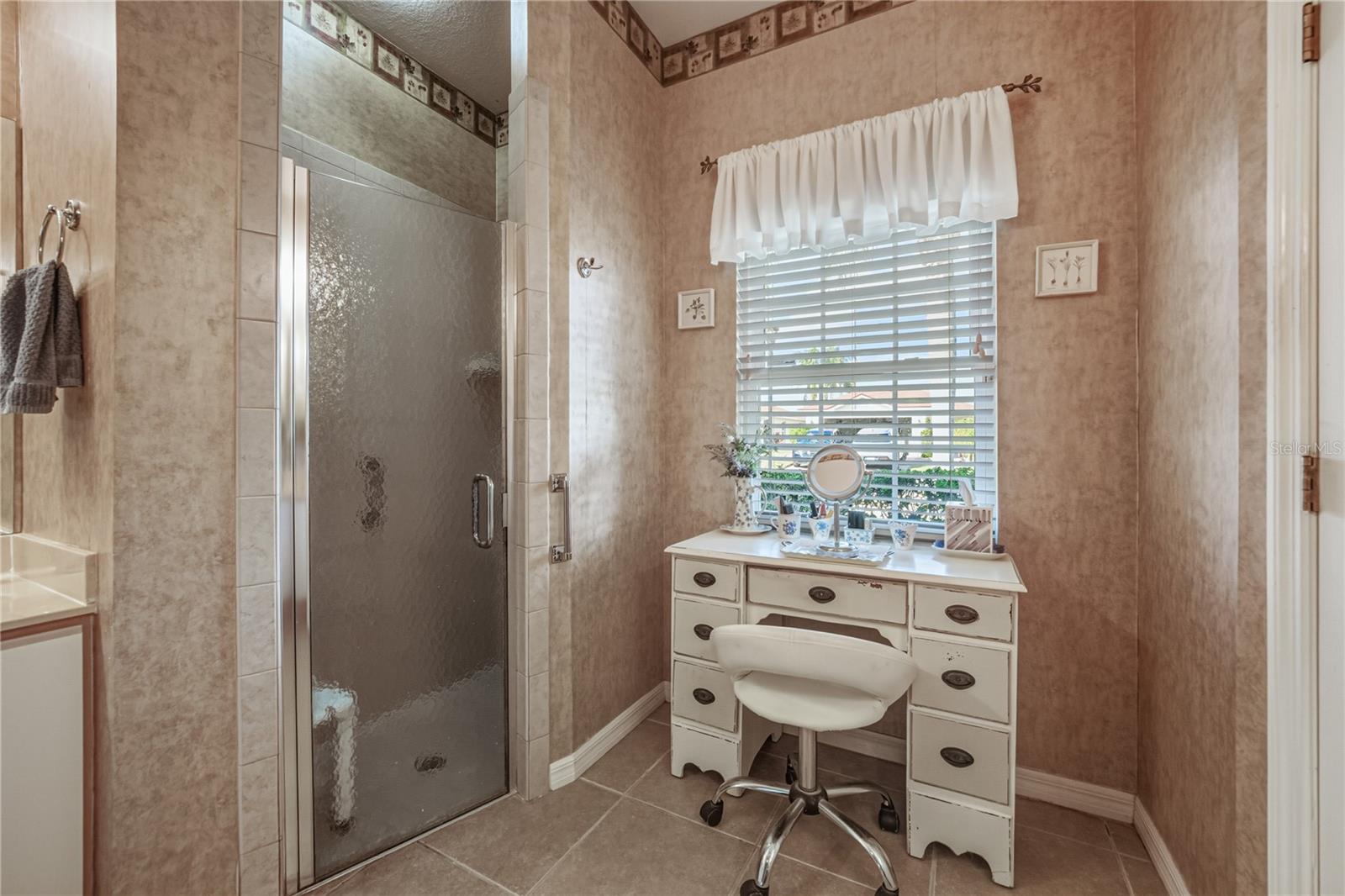 Image 47 of 100 For 4425 Turnberry Lane