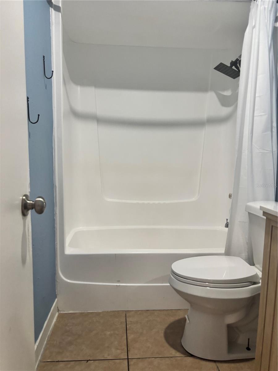 Image 16 of 26 For 4269 Tymberwood Lane C