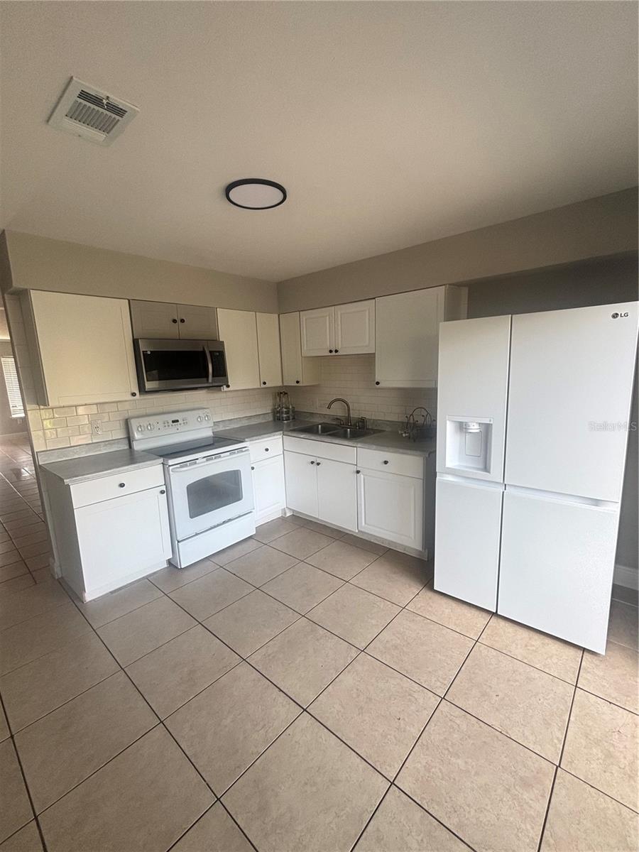 Image 20 of 26 For 4269 Tymberwood Lane C