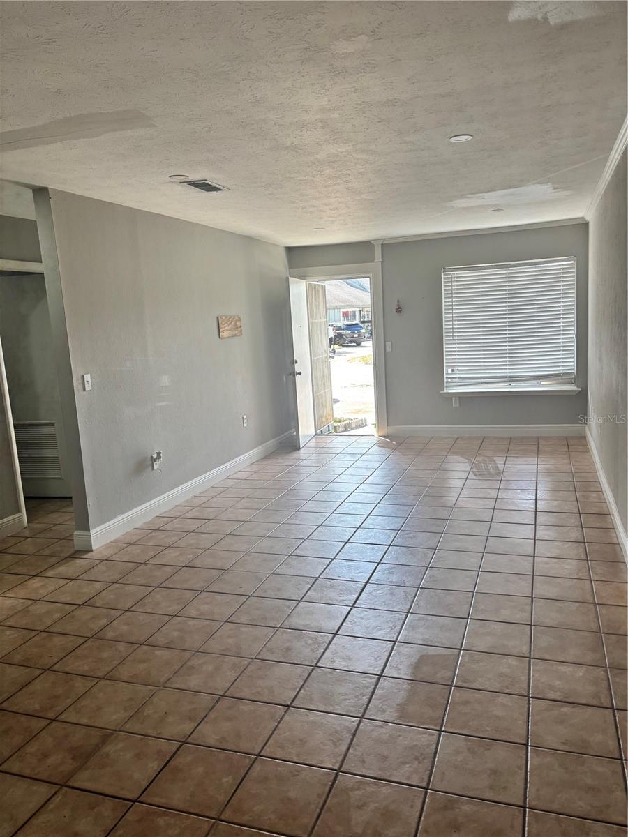 Image 6 of 26 For 4269 Tymberwood Lane C