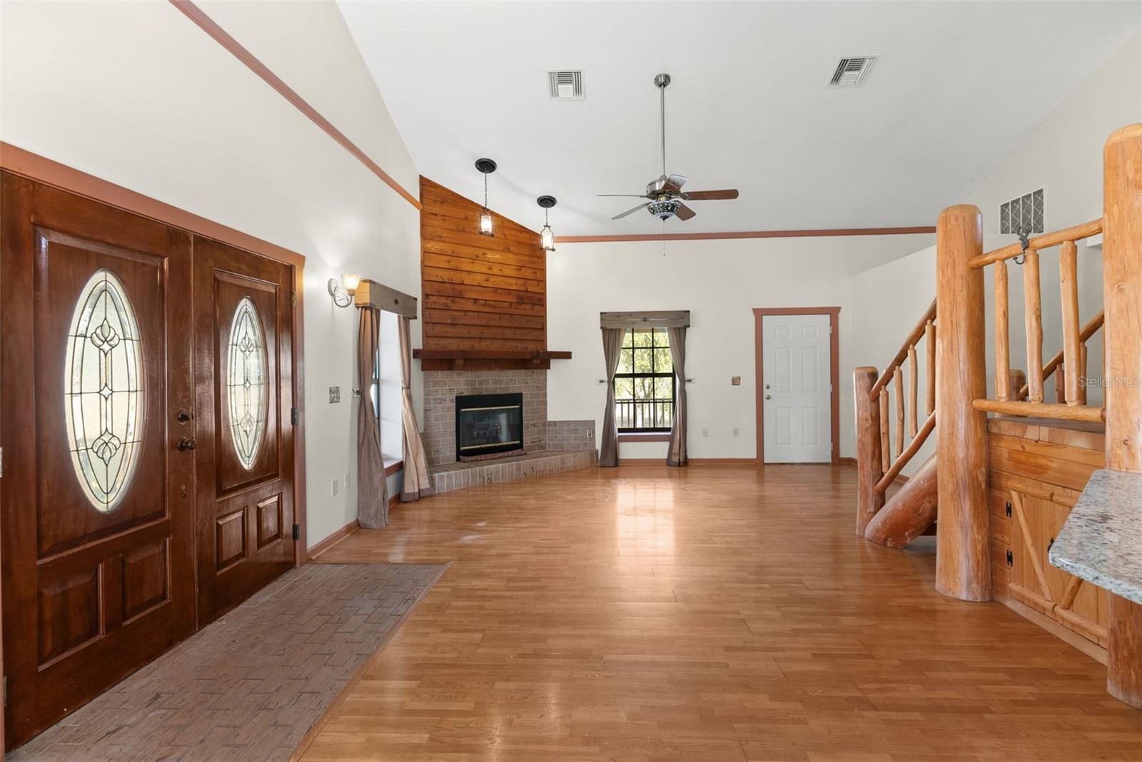 Image 13 of 46 For 17620 Poyner Road N