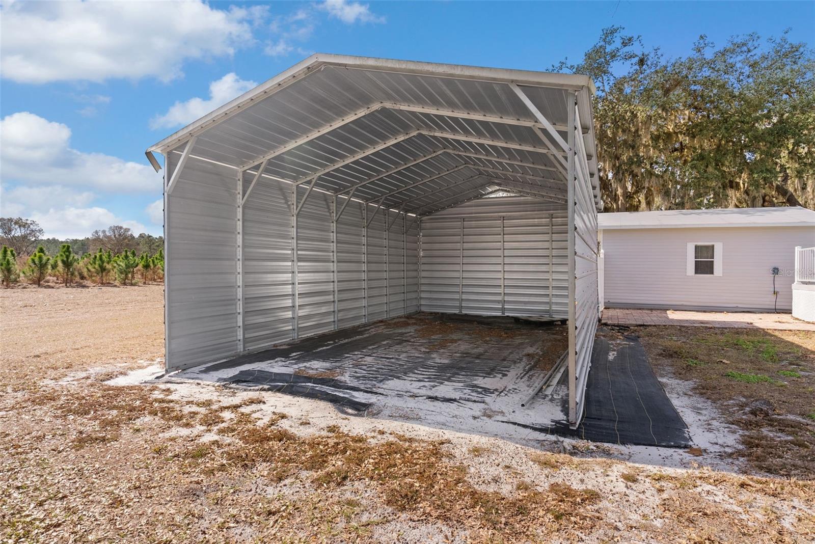 Image 33 of 46 For 17620 Poyner Road N