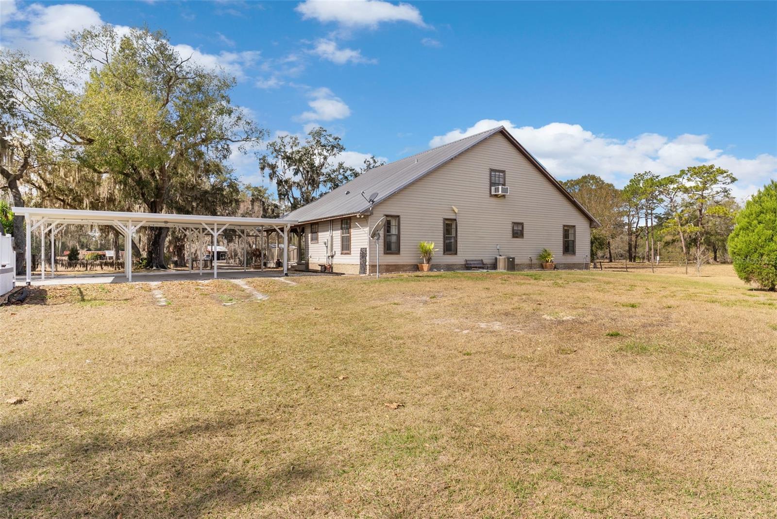 Image 5 of 46 For 17620 Poyner Road N