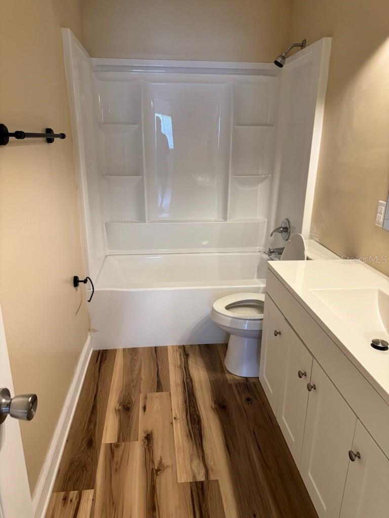 Image 4 of 8 For 128 11th Wahneta Street W