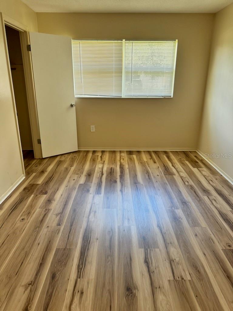 Image 8 of 8 For 128 11th Wahneta Street W