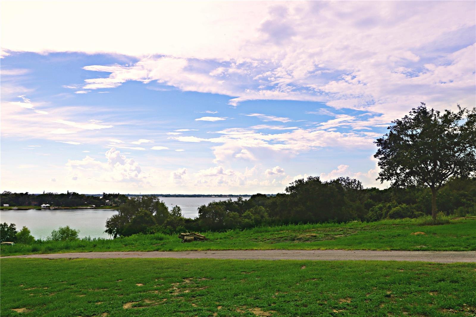 Image 12 of 13 For 1011 Cody Villa Loop Road