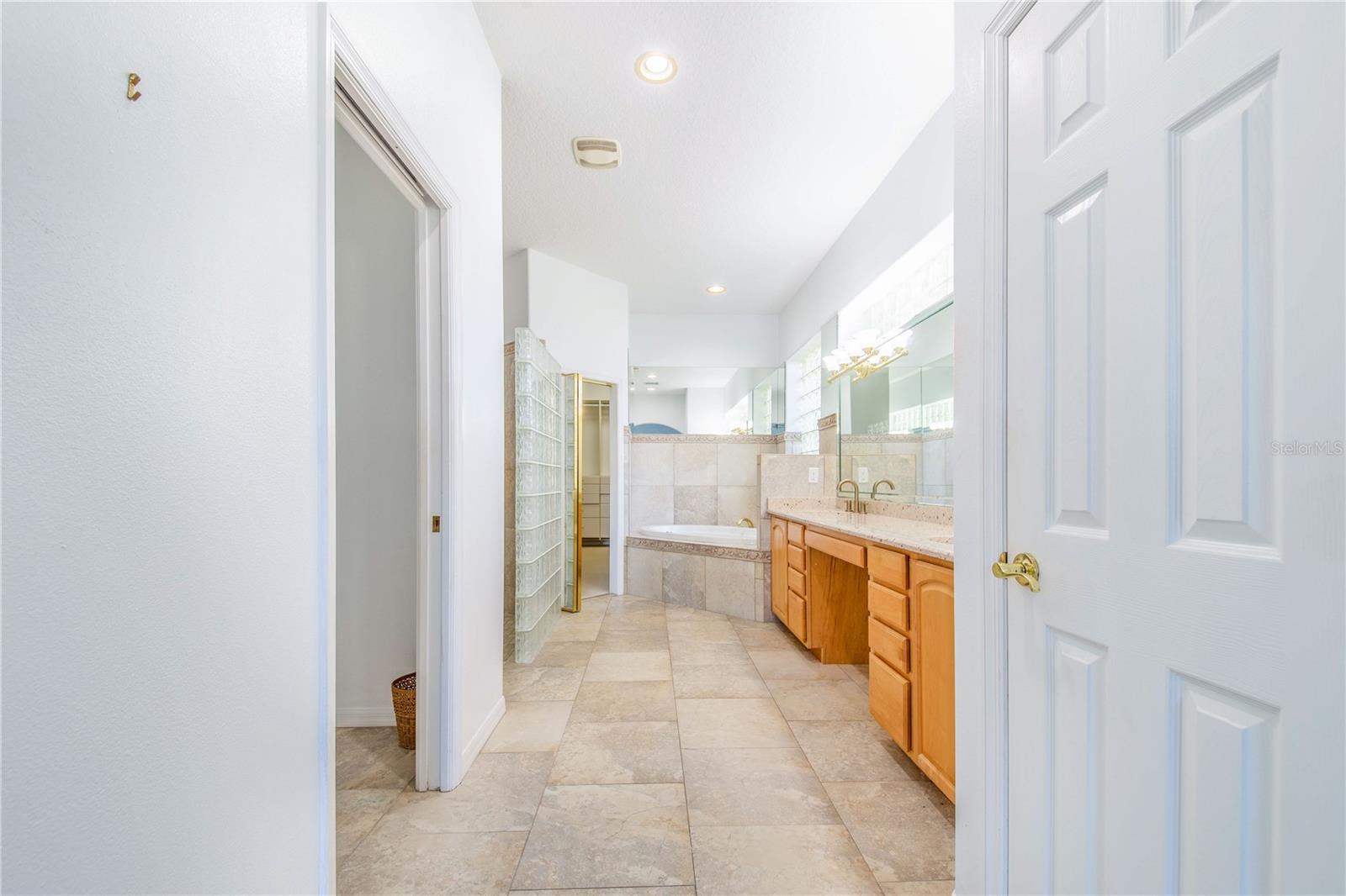 Image 28 of 59 For 5 Pine Forest Lane