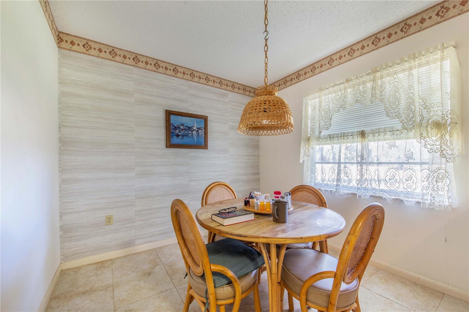 Image 13 of 28 For 3 Maple Run 