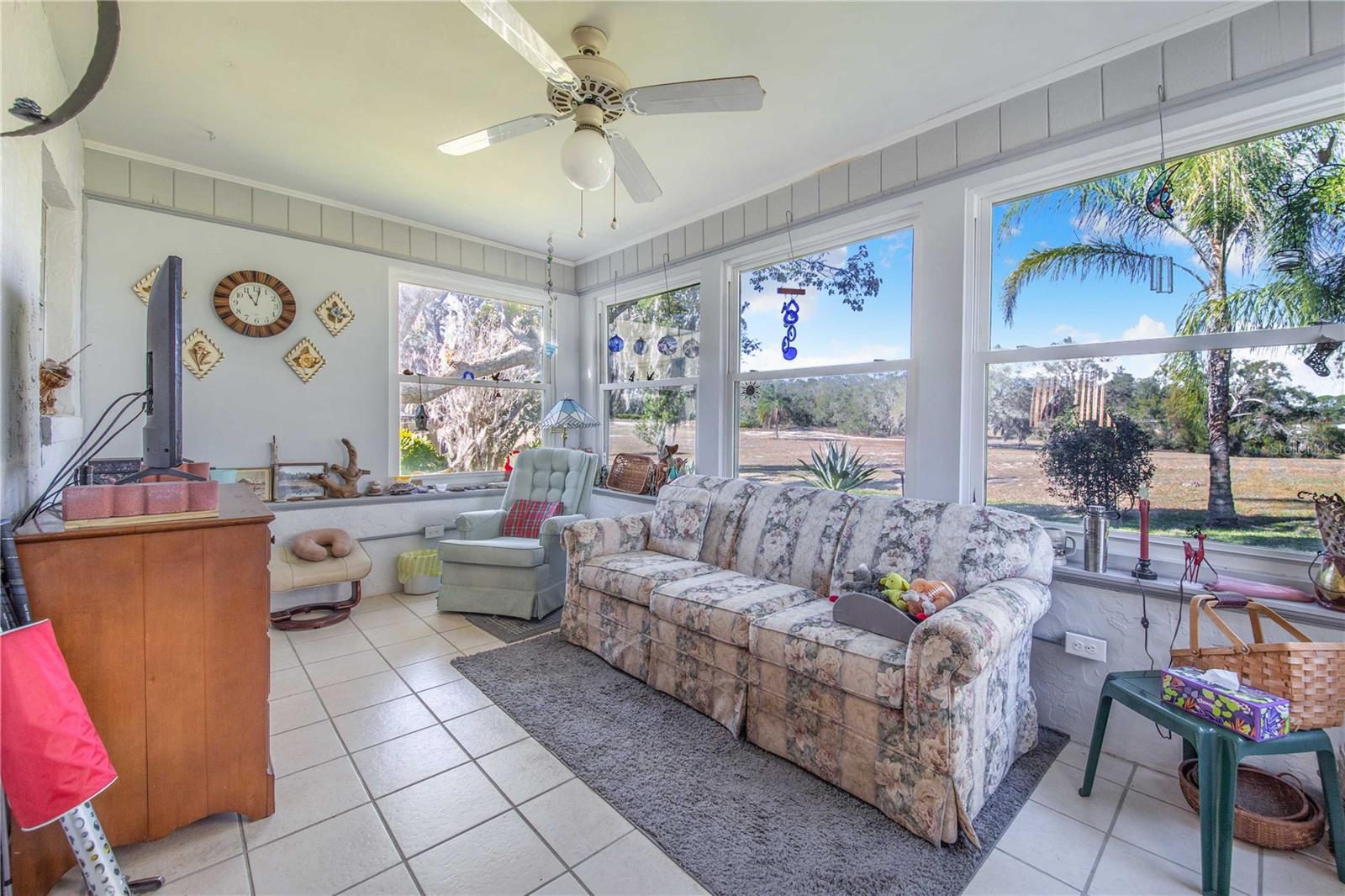 Image 21 of 28 For 3 Maple Run 