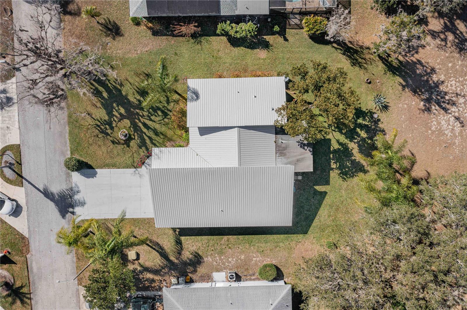 Image 24 of 28 For 3 Maple Run 