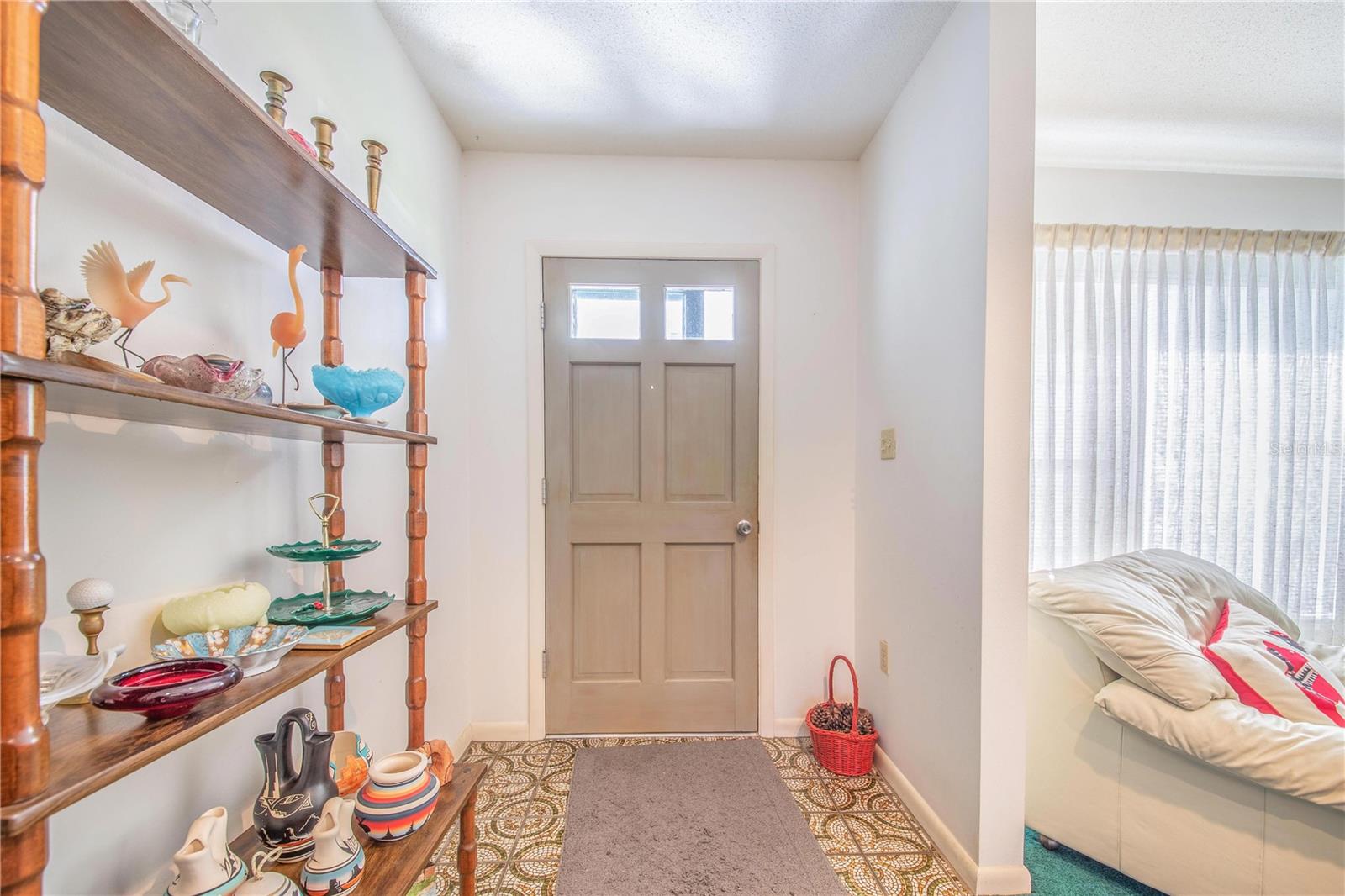 Image 8 of 28 For 3 Maple Run 