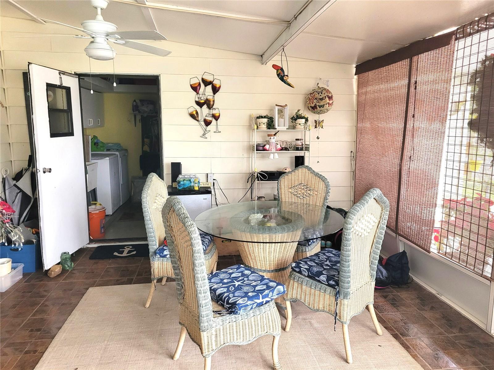 Image 11 of 100 For 298 Townbridge Drive