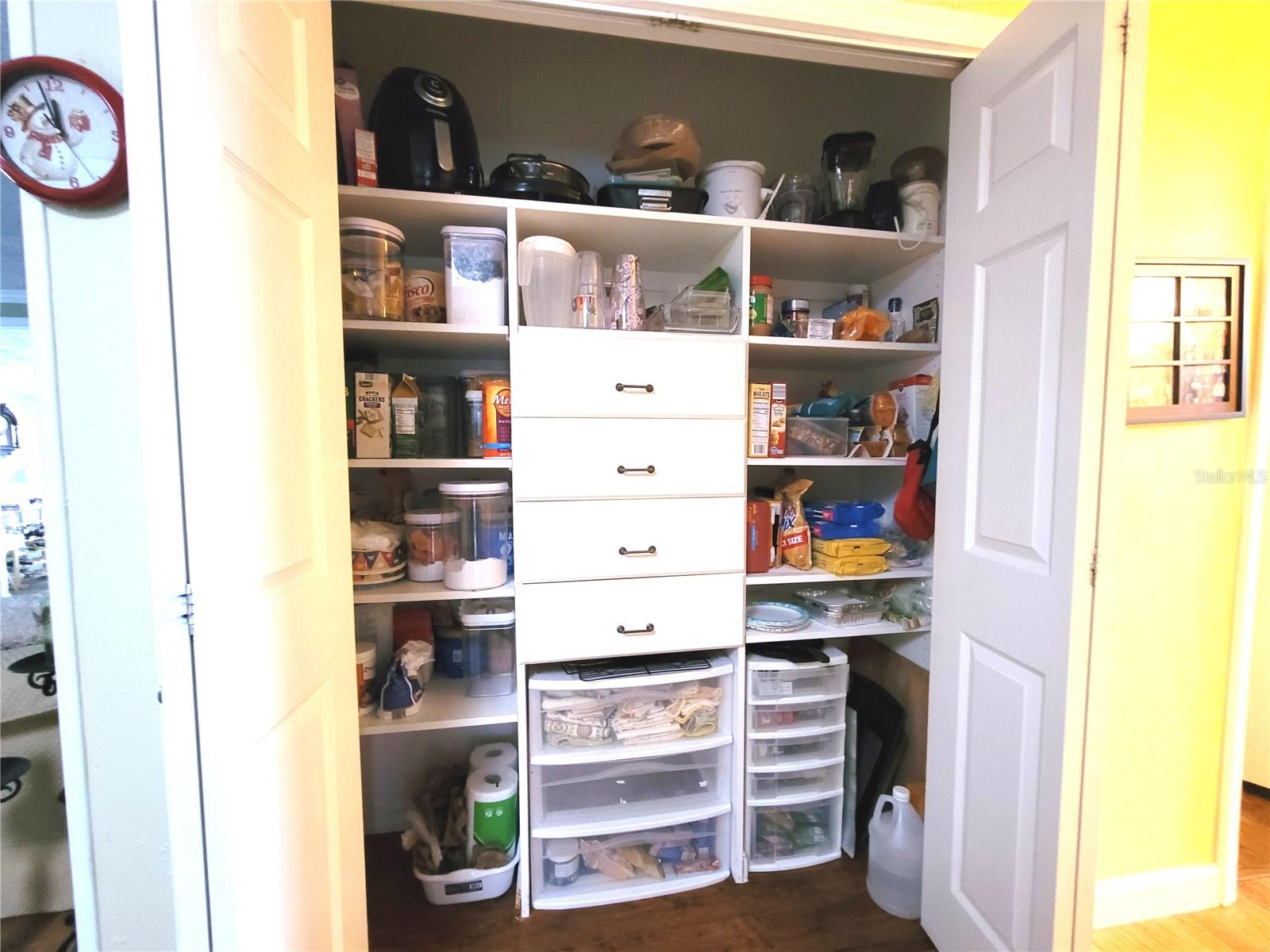 Image 20 of 100 For 298 Townbridge Drive