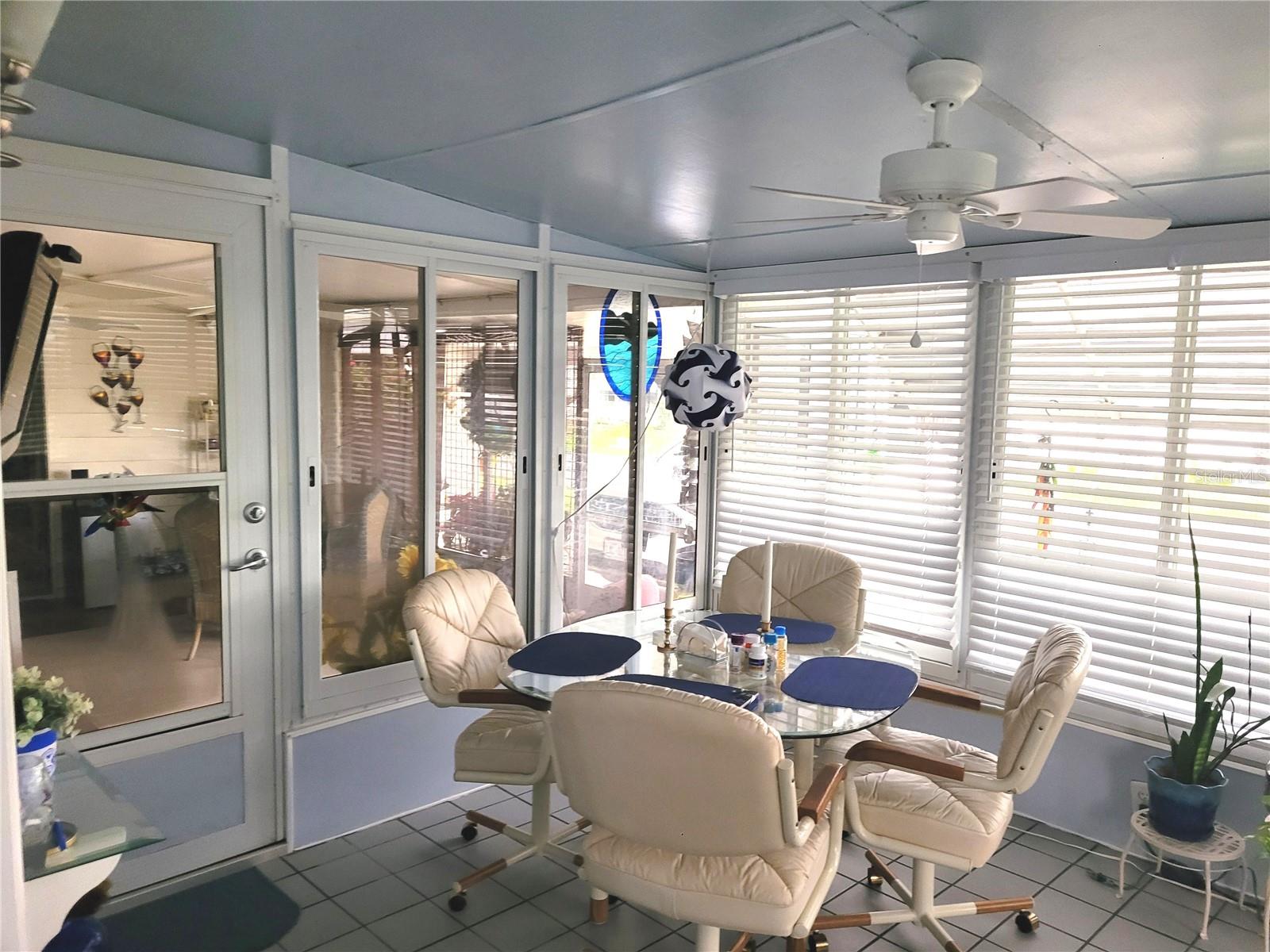 Image 29 of 100 For 298 Townbridge Drive