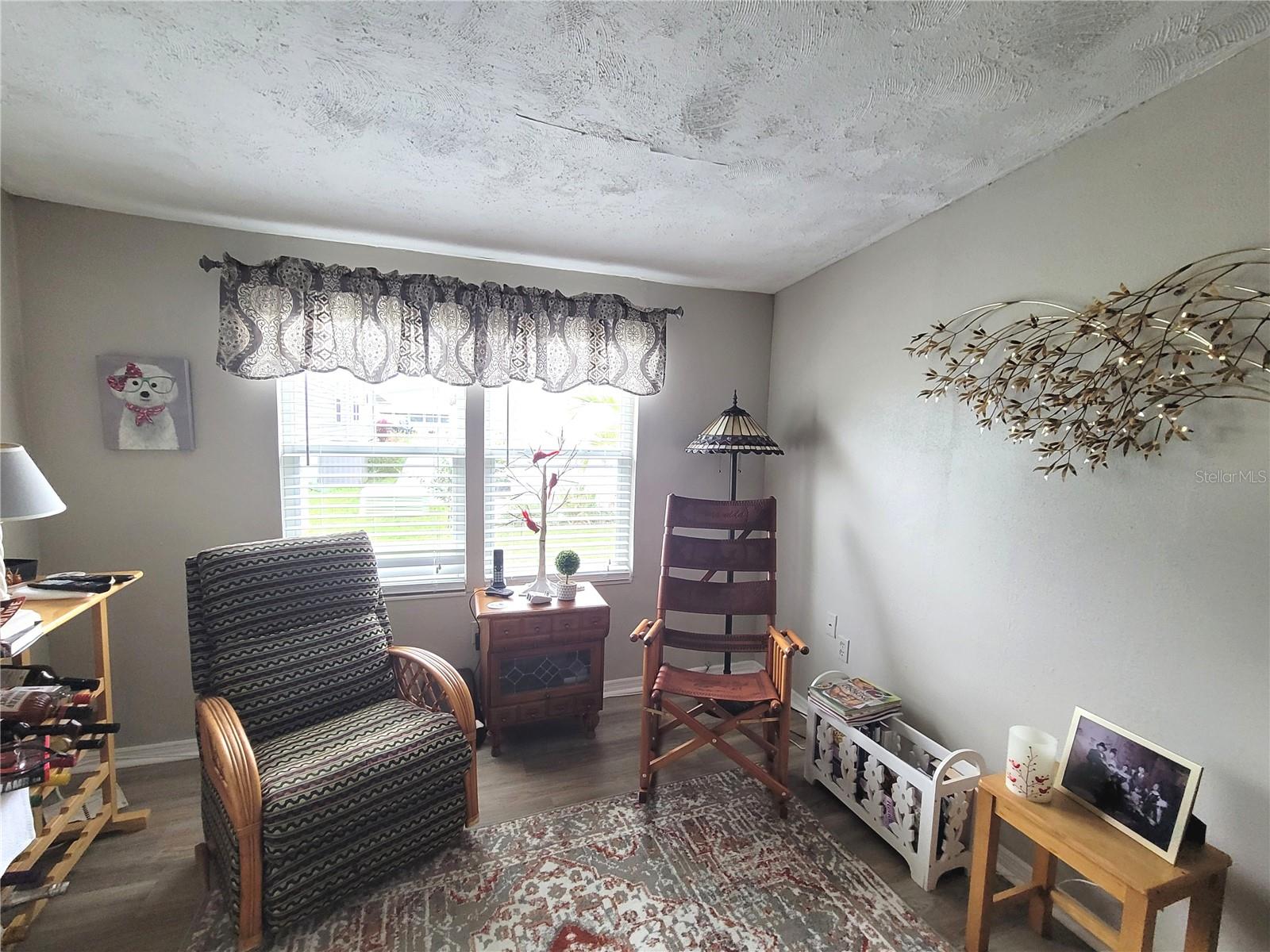 Image 35 of 100 For 298 Townbridge Drive