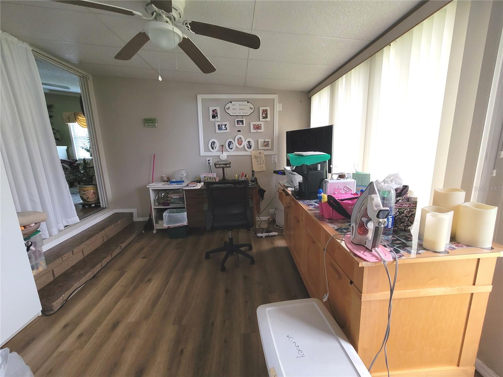 Image 38 of 100 For 298 Townbridge Drive