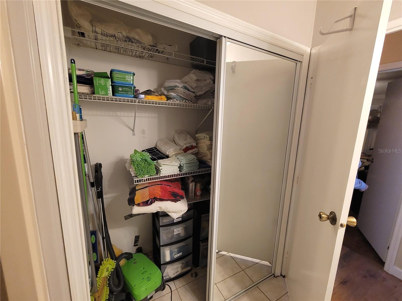 Image 50 of 100 For 298 Townbridge Drive