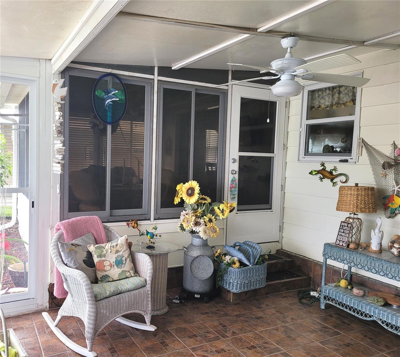 Image 9 of 100 For 298 Townbridge Drive