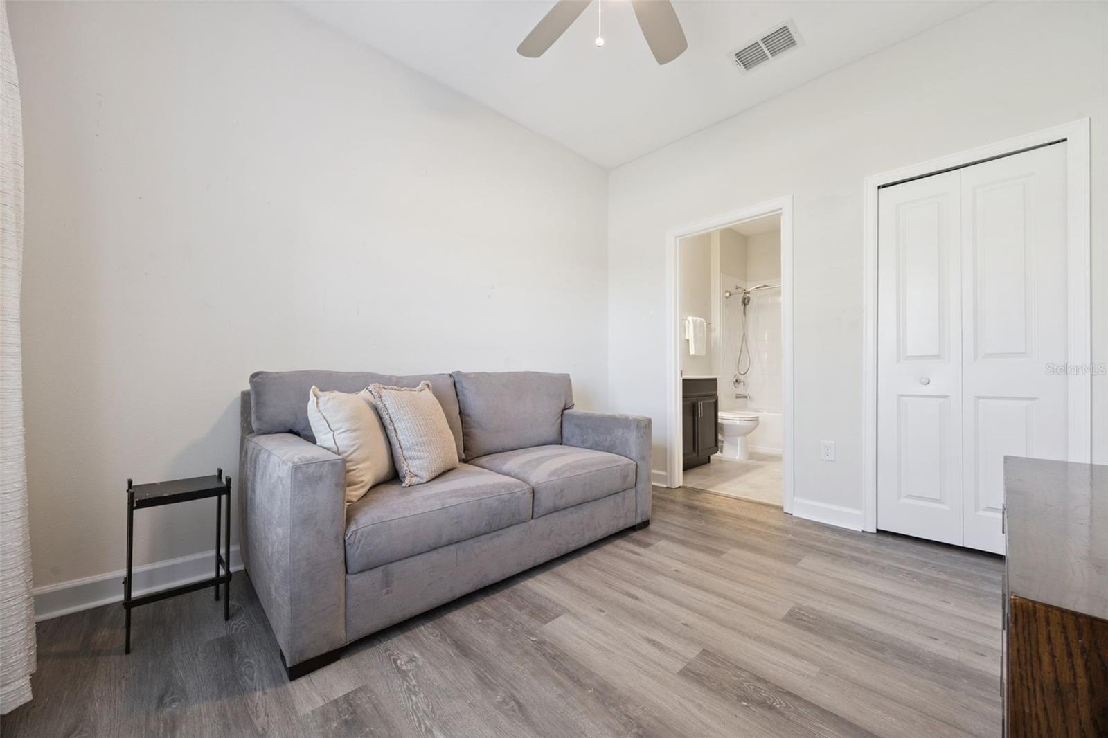 Image 21 of 48 For 3008 Caneel Street