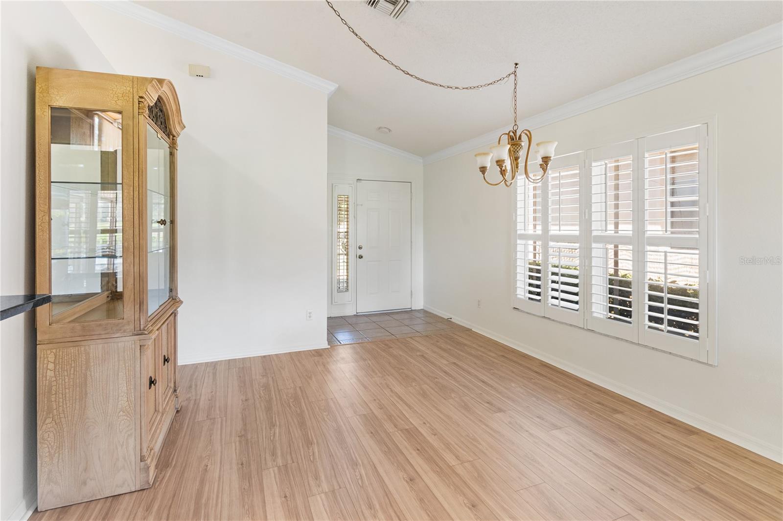 Image 18 of 38 For 2380 Paulette Drive